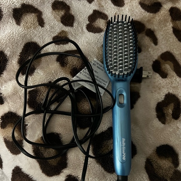 BaByliss Other - BaBylissPRO Blue Hair Straightening paddle Brush. Great condition. All cleaned.